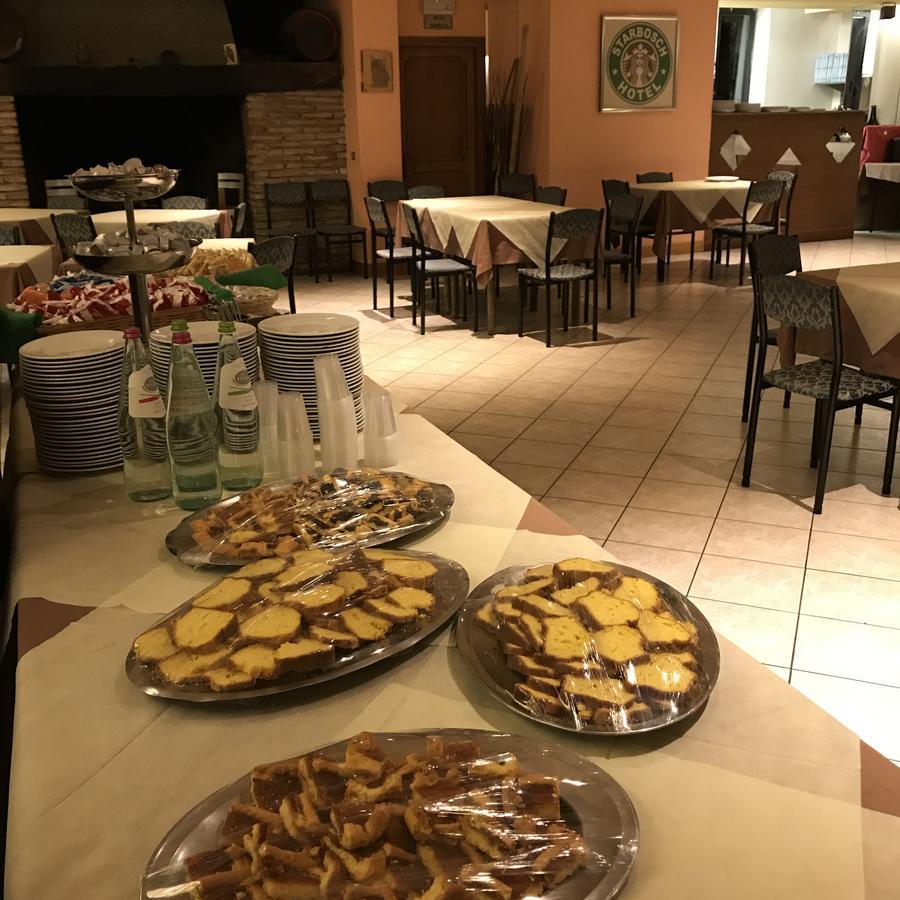 Hotel Ristorante il boschetto Città di Castello Esterno foto